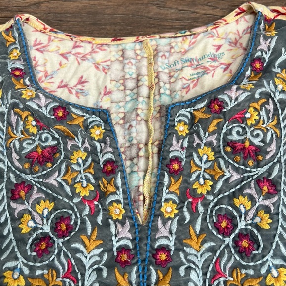Soft Surroundings Embroidered Boho Tunic Top Medium Blue Multi Bell Sleeve - Picture 4 of 10